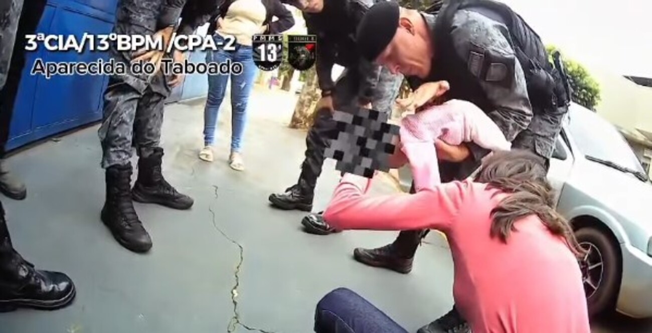 ‘Ele voltou a respirar’: policiais salvam recém-nascido engasgado com leite em Aparecida do Taboado - MS; veja vídeo