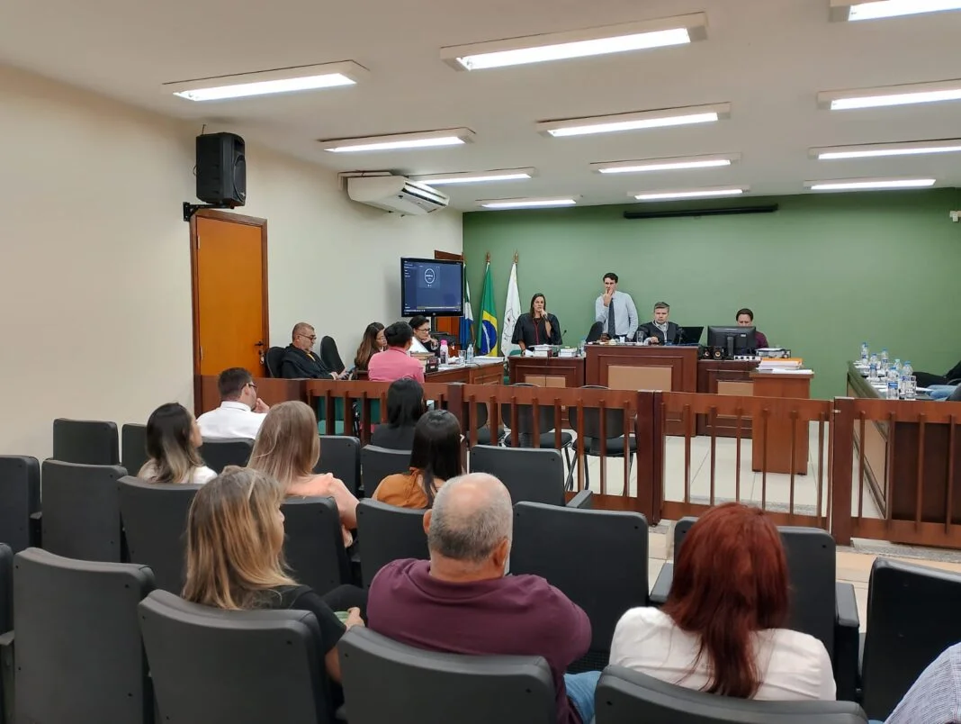 Mulher que matou marido, simulou suicidio é condenada a mais de 19 anos em Chapadão do Sul