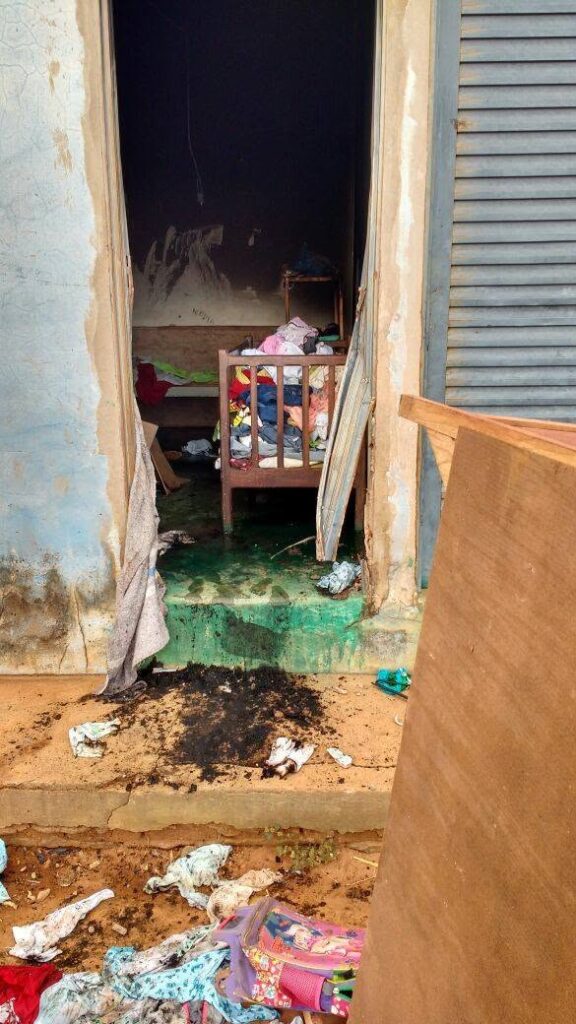 Mãe coloca fogo na residência e PM salva duas crianças e um bebê em PEROLANDIA - O CORREIO NEWS - foto 2